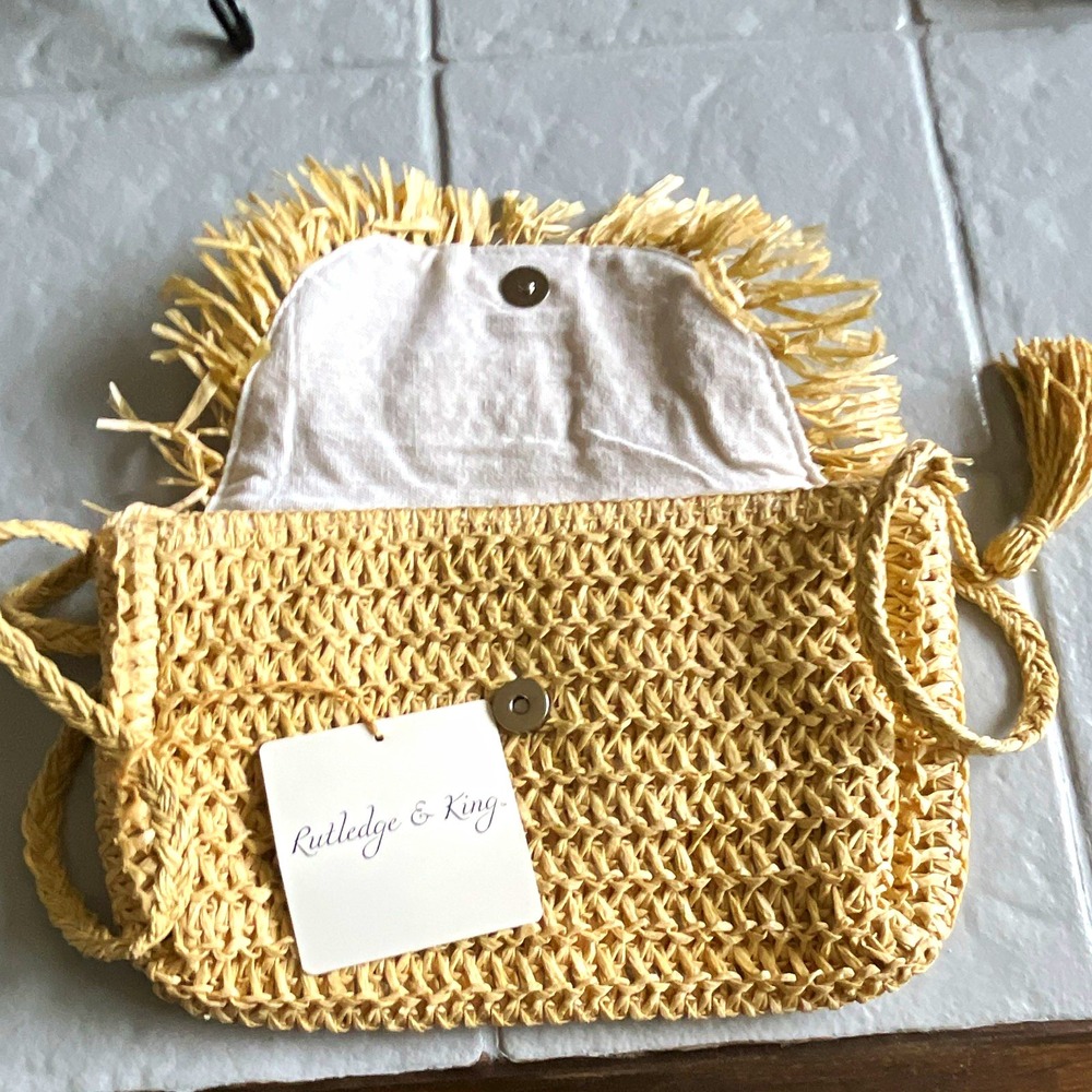 Rutledge & King Womens Beige Woven Straw Fringe Flap Shoulder Bag Purse